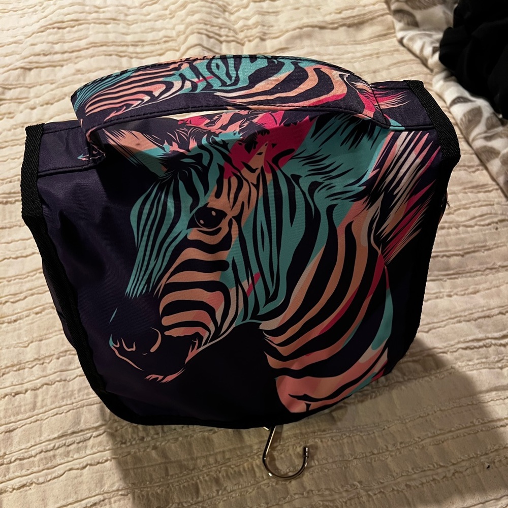 Travel makeup bag